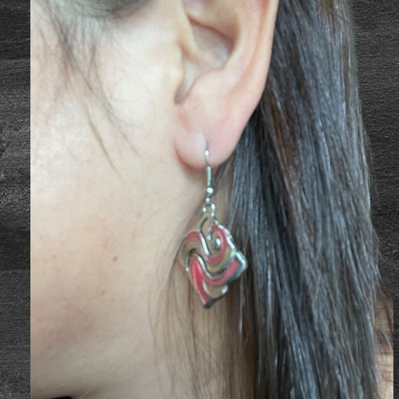 PINK & SILVER TIE DYE EARRINGS - Picture 3 of 3
